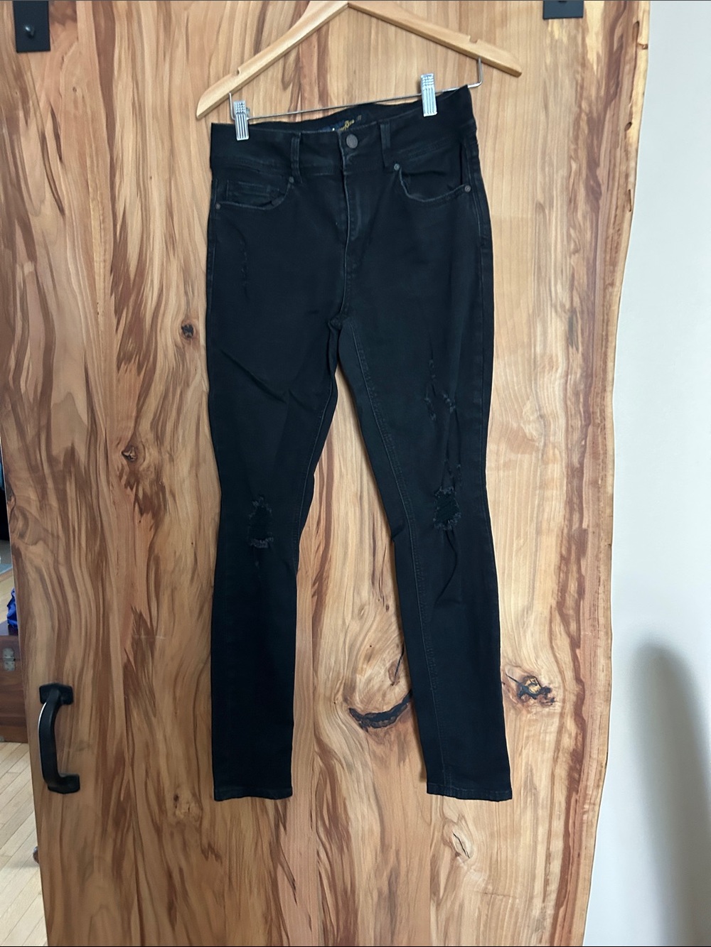 Indigo Rein Black Skinny Jeans with Distressed Knees